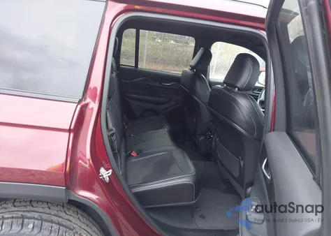 2023 Jeep Grand Cherokee Altitude 4X4 z USA, uszkodzony, nr VIN 1C4RJHAG8PC544334